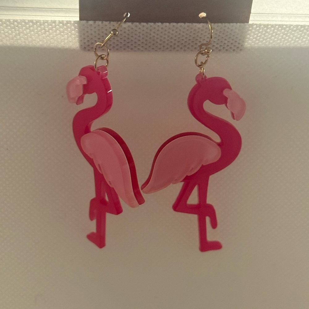 Acrylic Flamingo Statement Earrings – Pink & Light Pink Dangle – NWT - Picture 3 of 4
